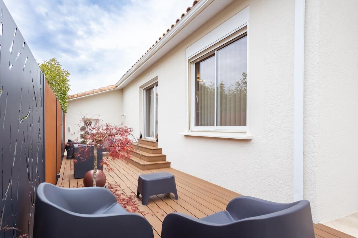 00-exterieur-salon-de-jardin-cocooning-zen