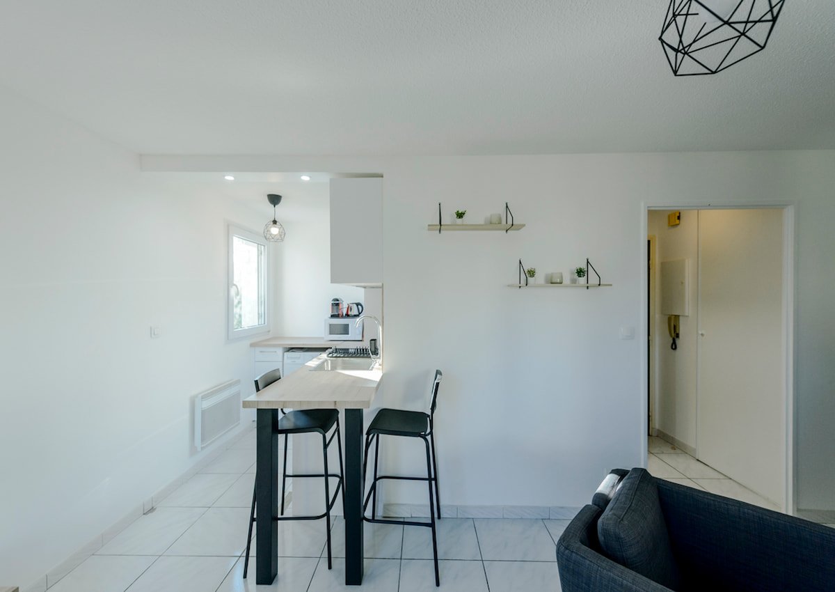 00-mange-debout-haut-entree-decoration-studio-toulouse