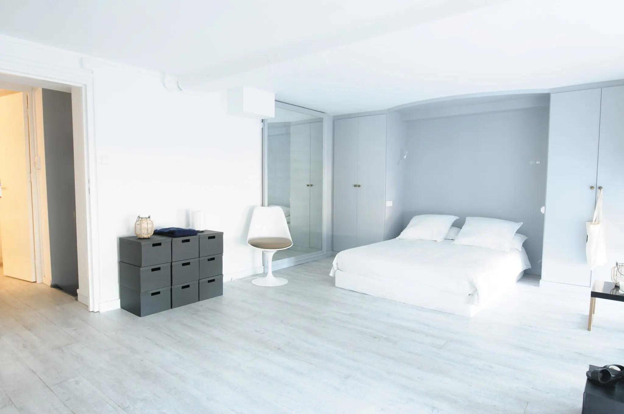 chambre-mezzanine-lumineuse-2-e1494426446948.jpg