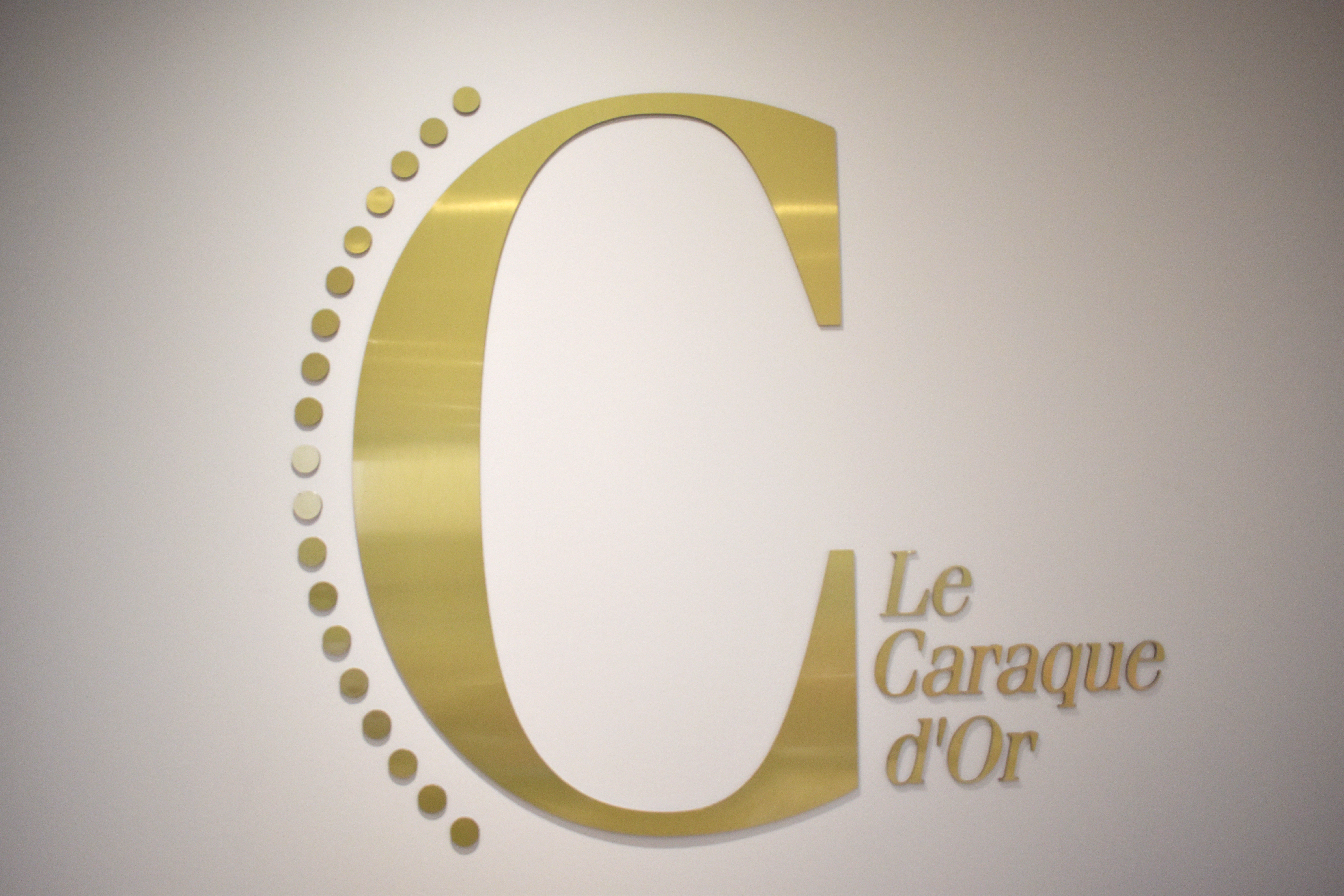 03-photo-après-logo-laiton-doré