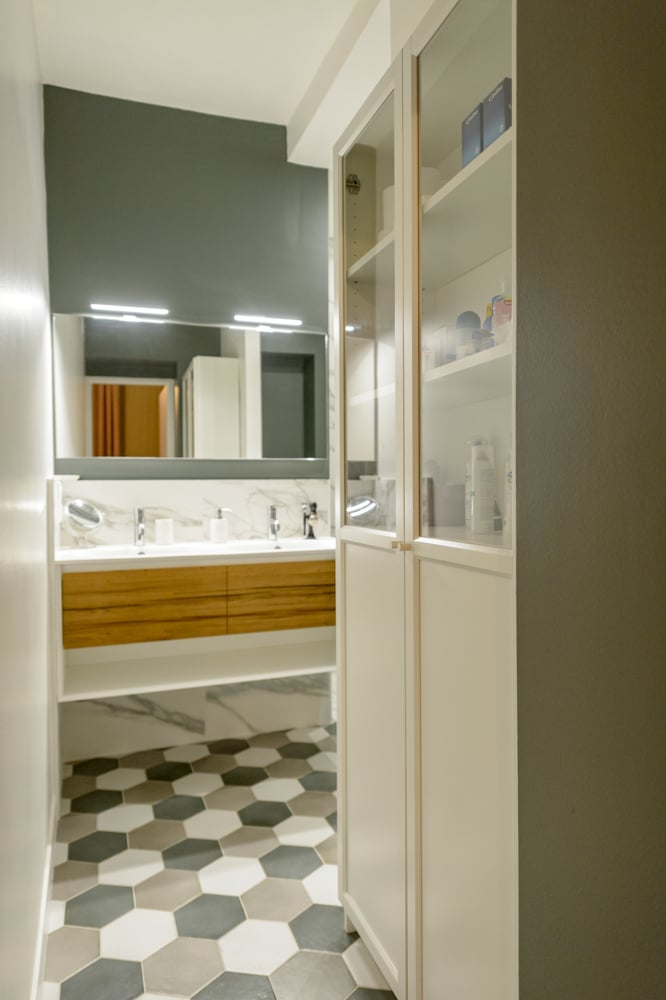 salle-de-bain-carrelage-couleur
