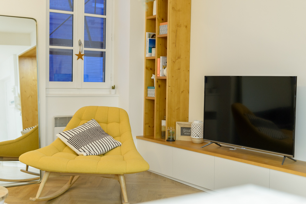 00-meuble-télévision-sur-mesure-bois-étagère-scandinave