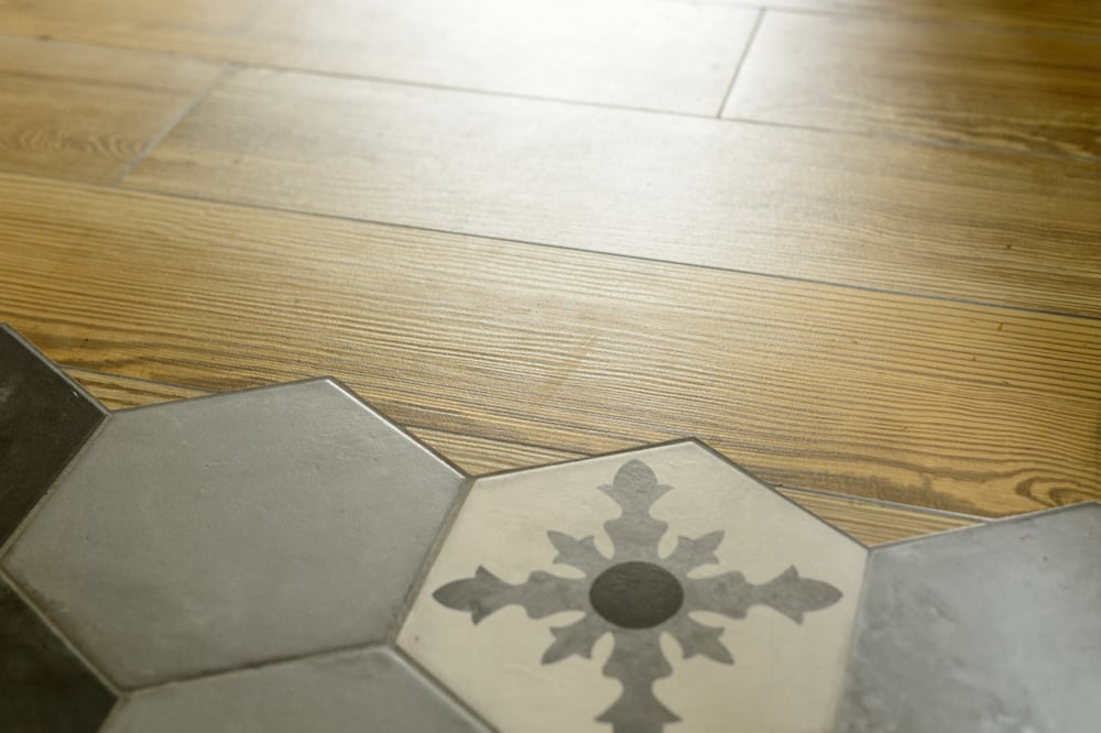 00-carrelage-effet-bois-effet-carreau-de-ciment-hexagone-imbriquer-gre-cerame-interieur-sol