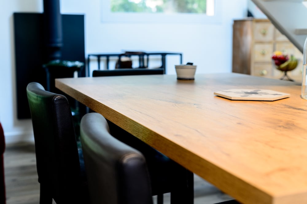 00-plan-de-travail-bois-poele-bar-ilot-table-cuisine-sejour-interieur-amenagement