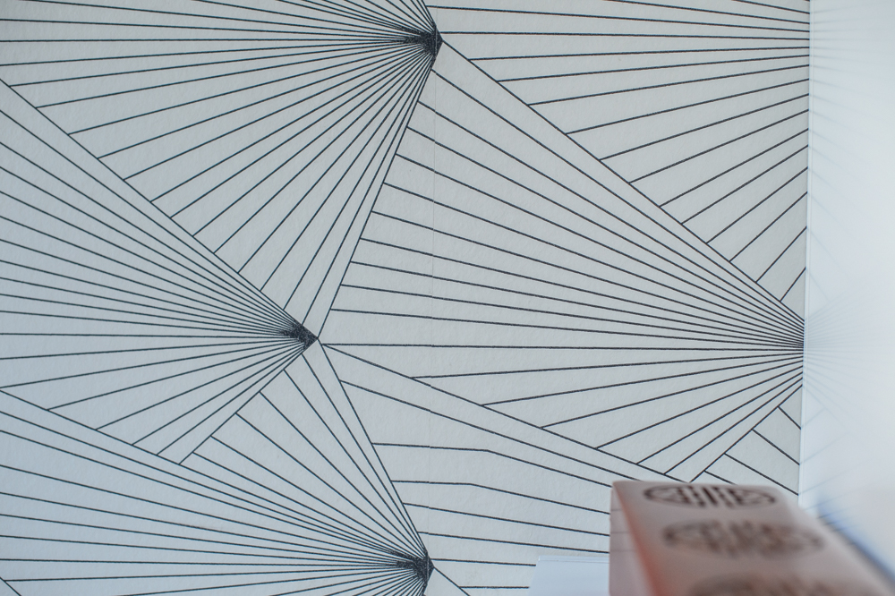 beaux-interieurs-detail-de-la-tapisserie-du-sejour