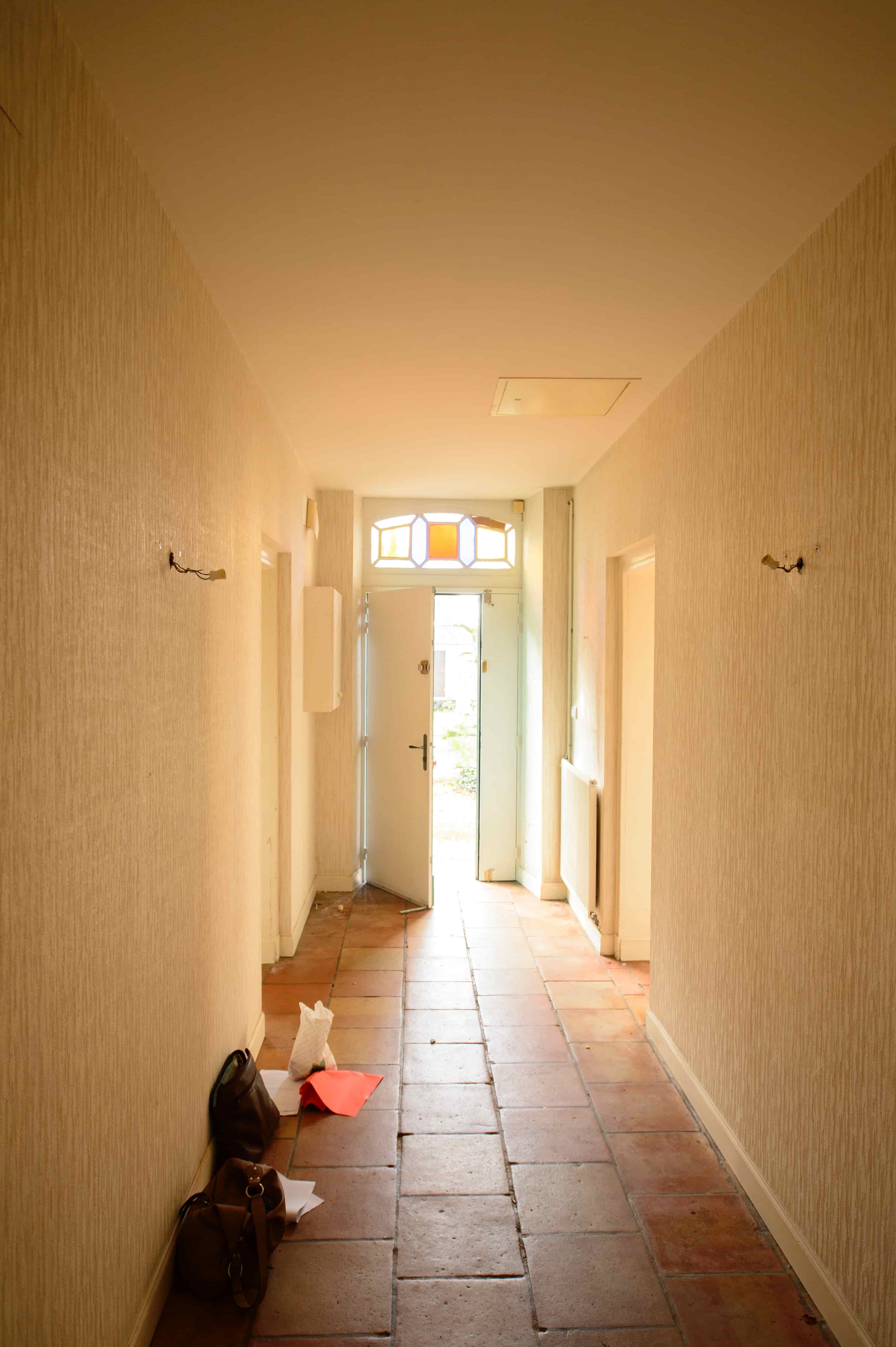 beaux-interieurs-couloir-rez-de-chaussee-avant-la-renovation