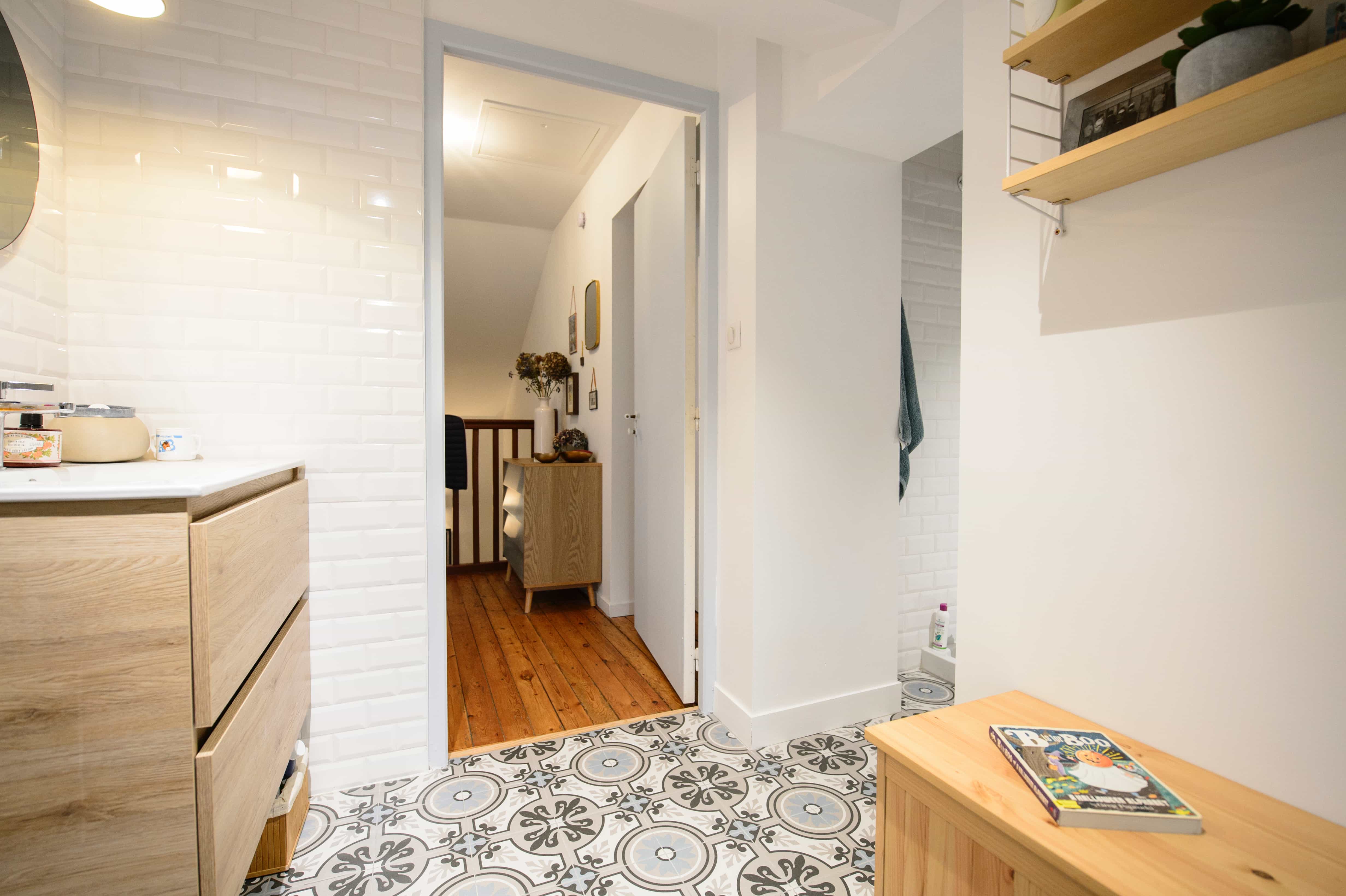 beaux-interieurs-salle-de-bain-invites-apres-renovation
