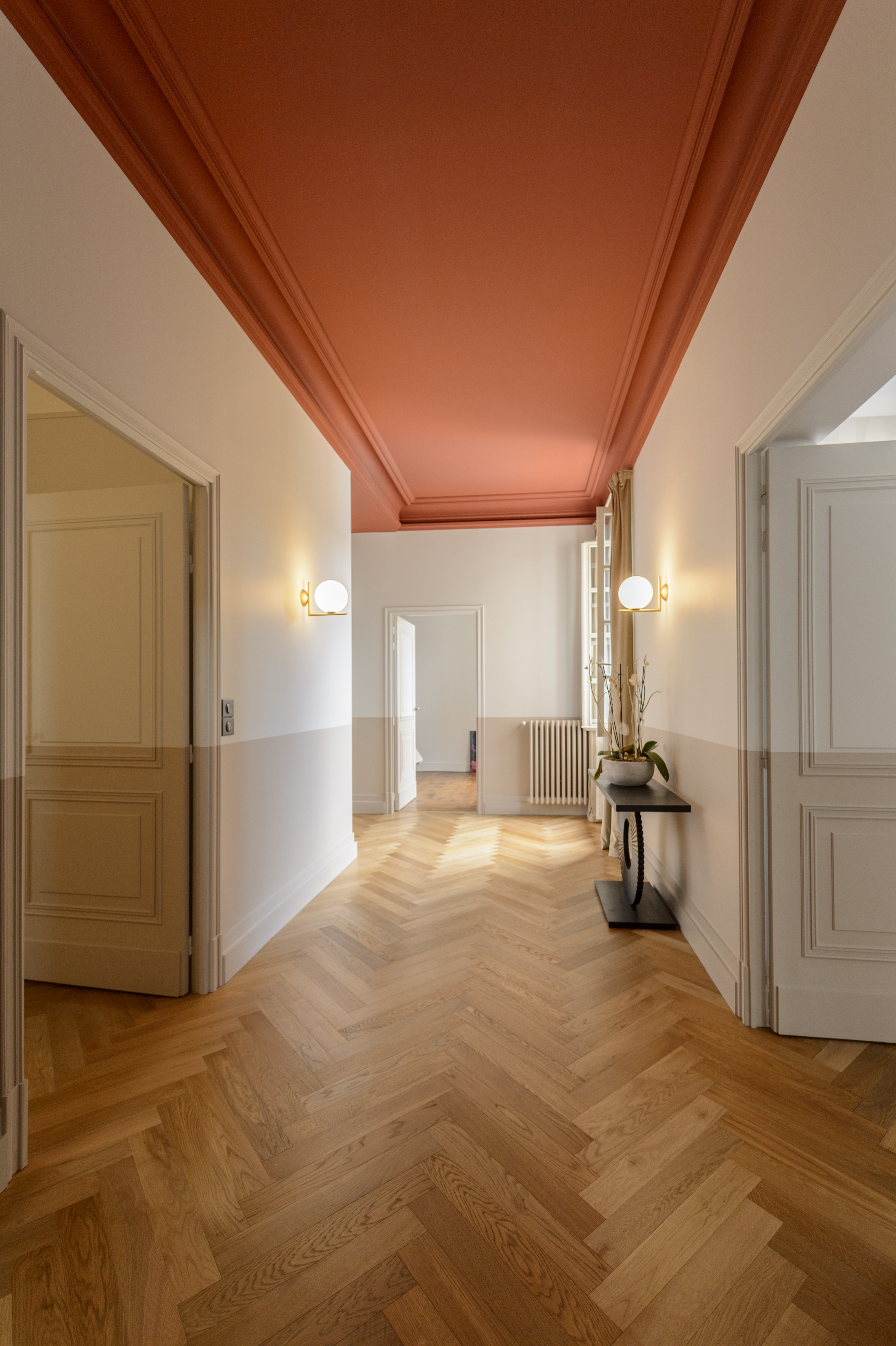 HALL 1