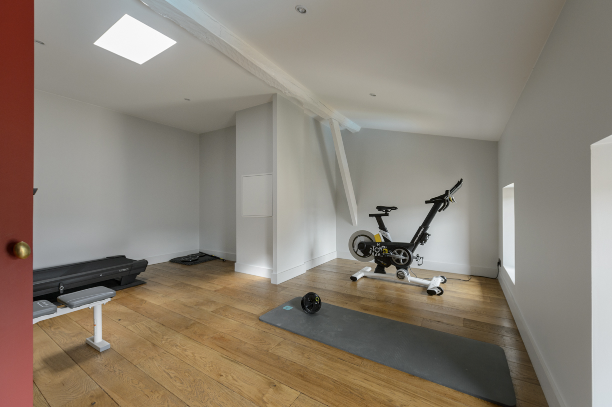 renovation-grenier-sallle-de-sport