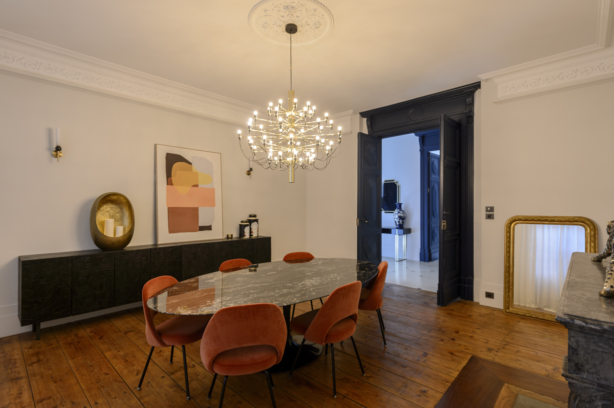 salle-a-manger-moderne-ancien-parquet