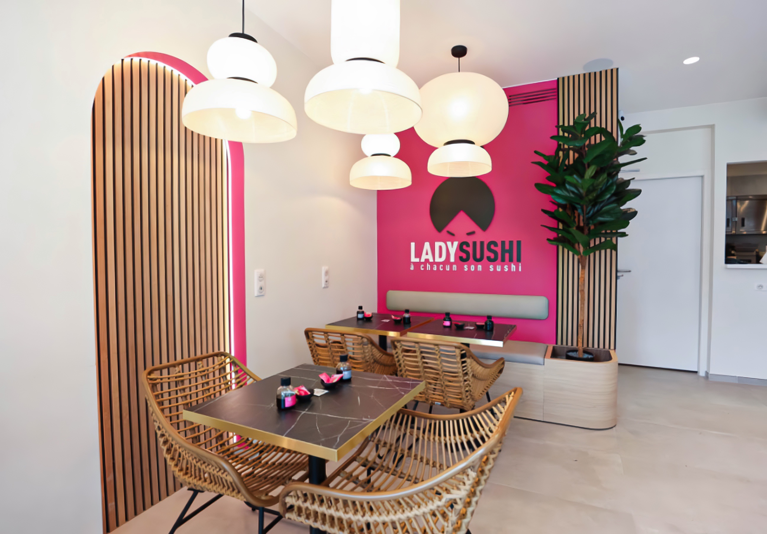 PHOTO-APRES-RESTAURANT-ROSE-SUSHI-ARCHE