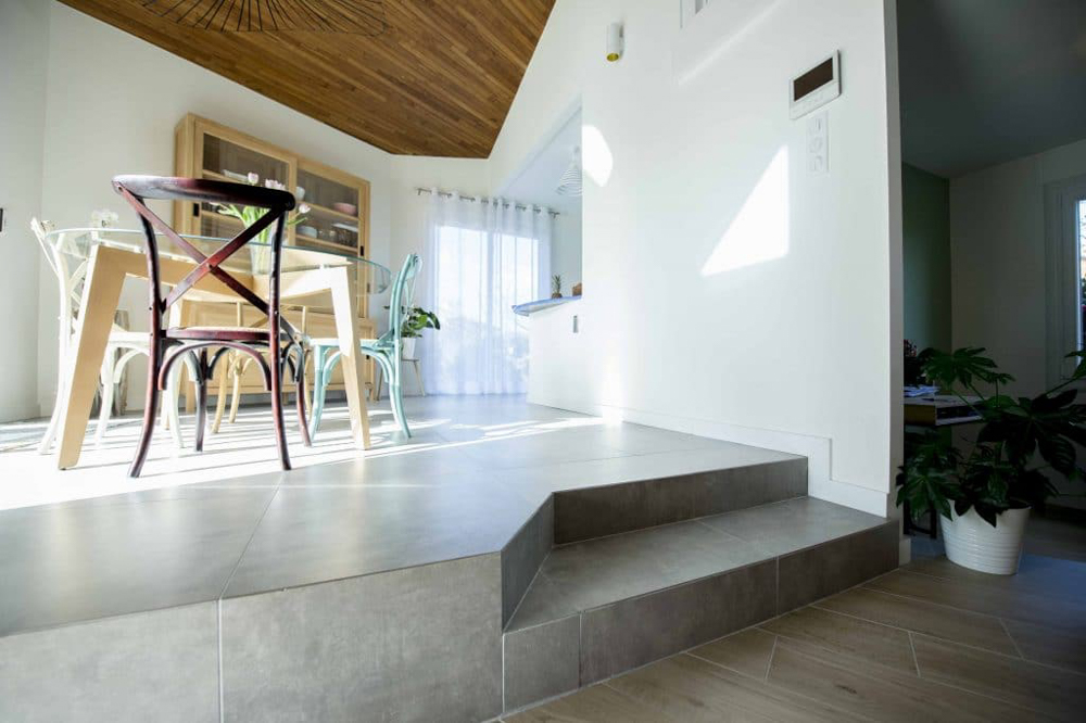 hauteur-refection-marche-estrade-salon-coin-repas-1-1024x682