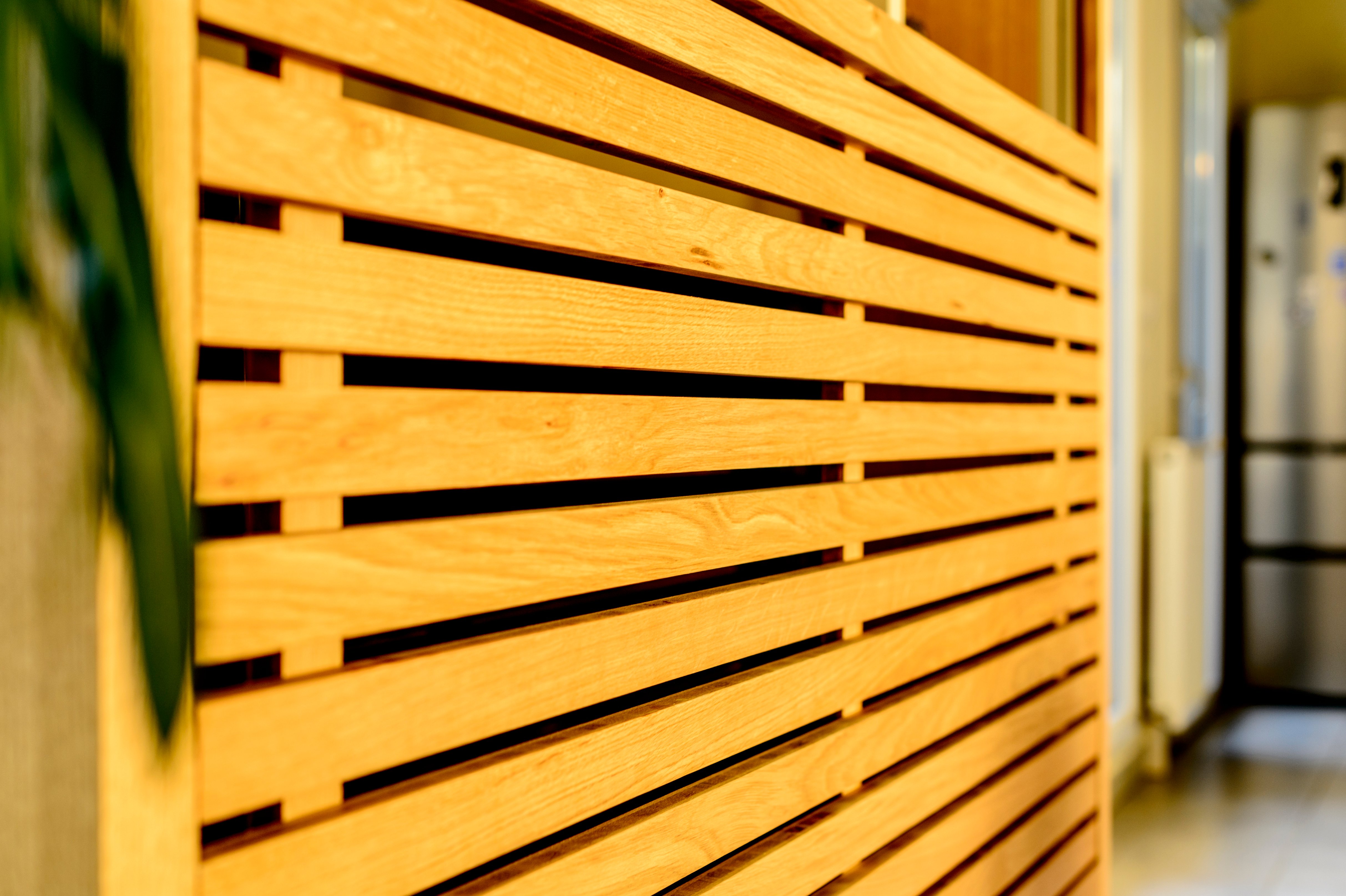 brise-vue-meuble-tv-lame-bois-trame-cacher