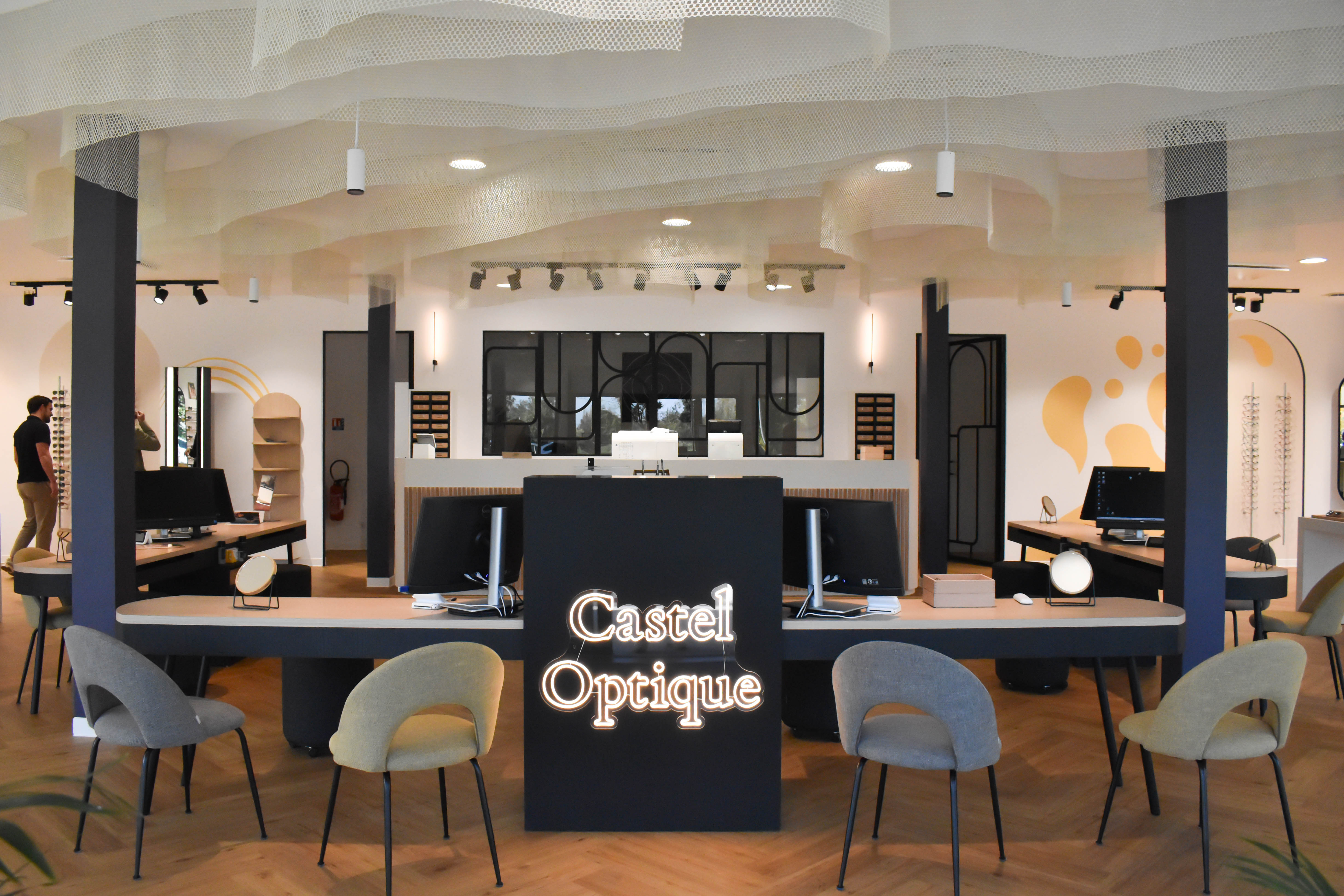 centre-visuel-magasin-castel-optique