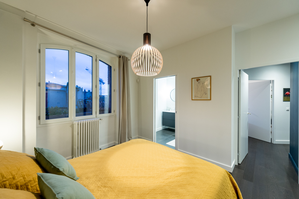 chambre-salle-de-bain-moderne-epure